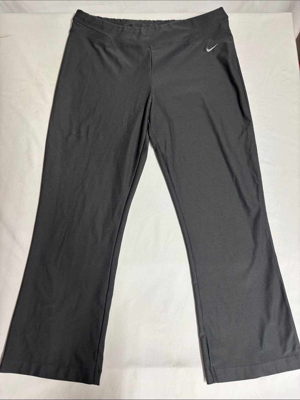 Nike Dri-FIT Women’s Medium Gray Bootcut Yoga Pants Athletic Stretch